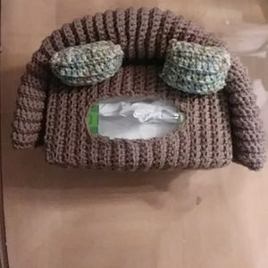 Crochet sofa tissue holder